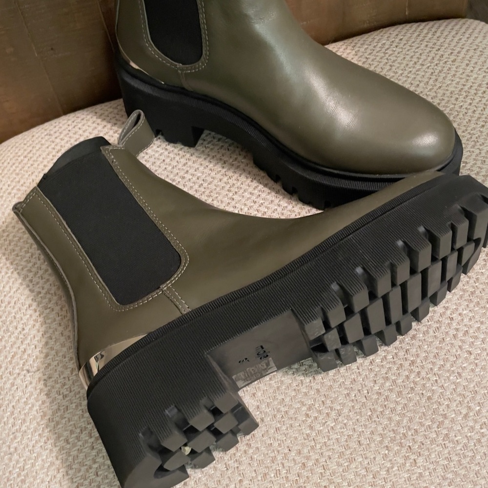 MAJE Paris Chelsea Boots with Platform Sole - Picture 11 of 12